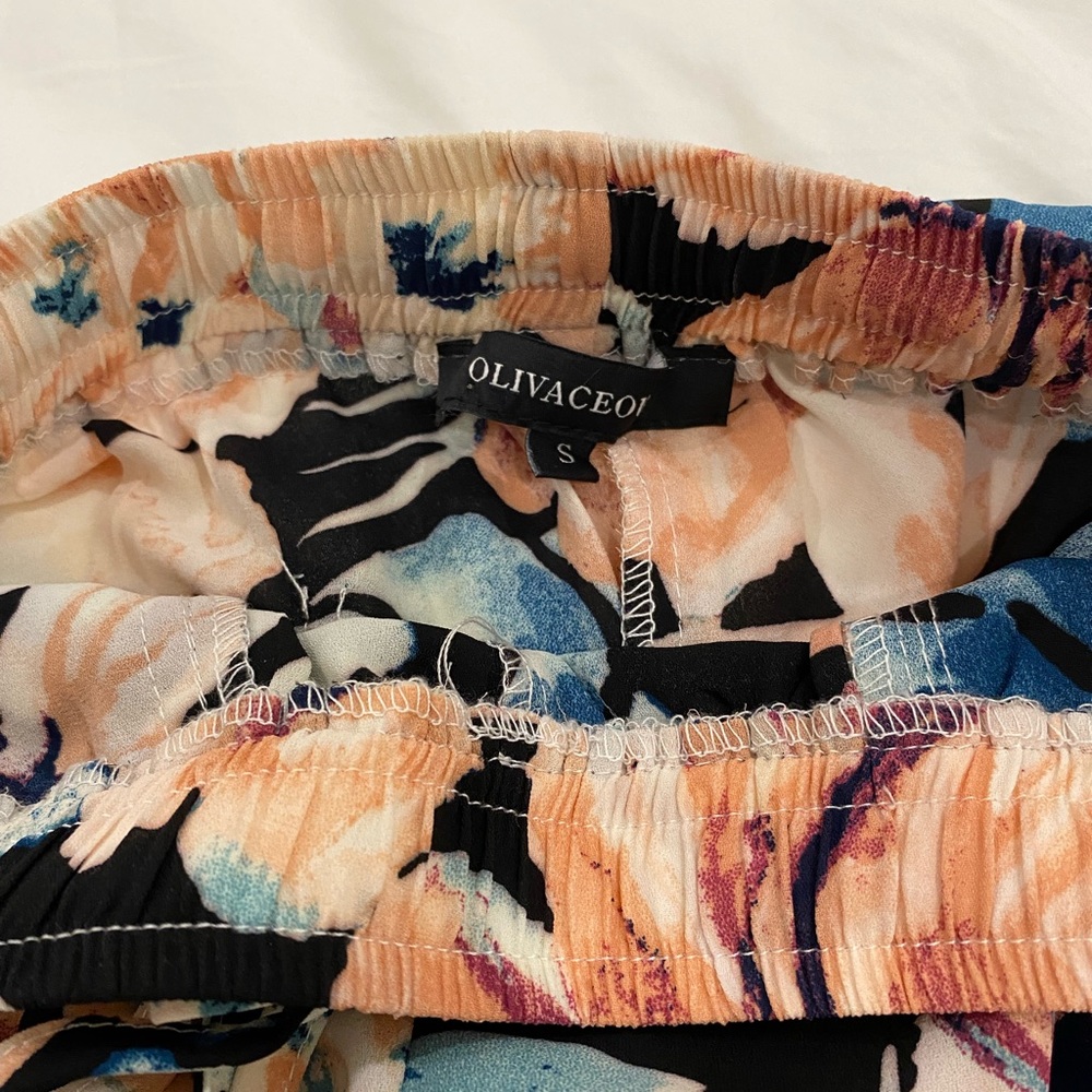 Beautiful Olivaceaous Set- New Without Tags - image 5